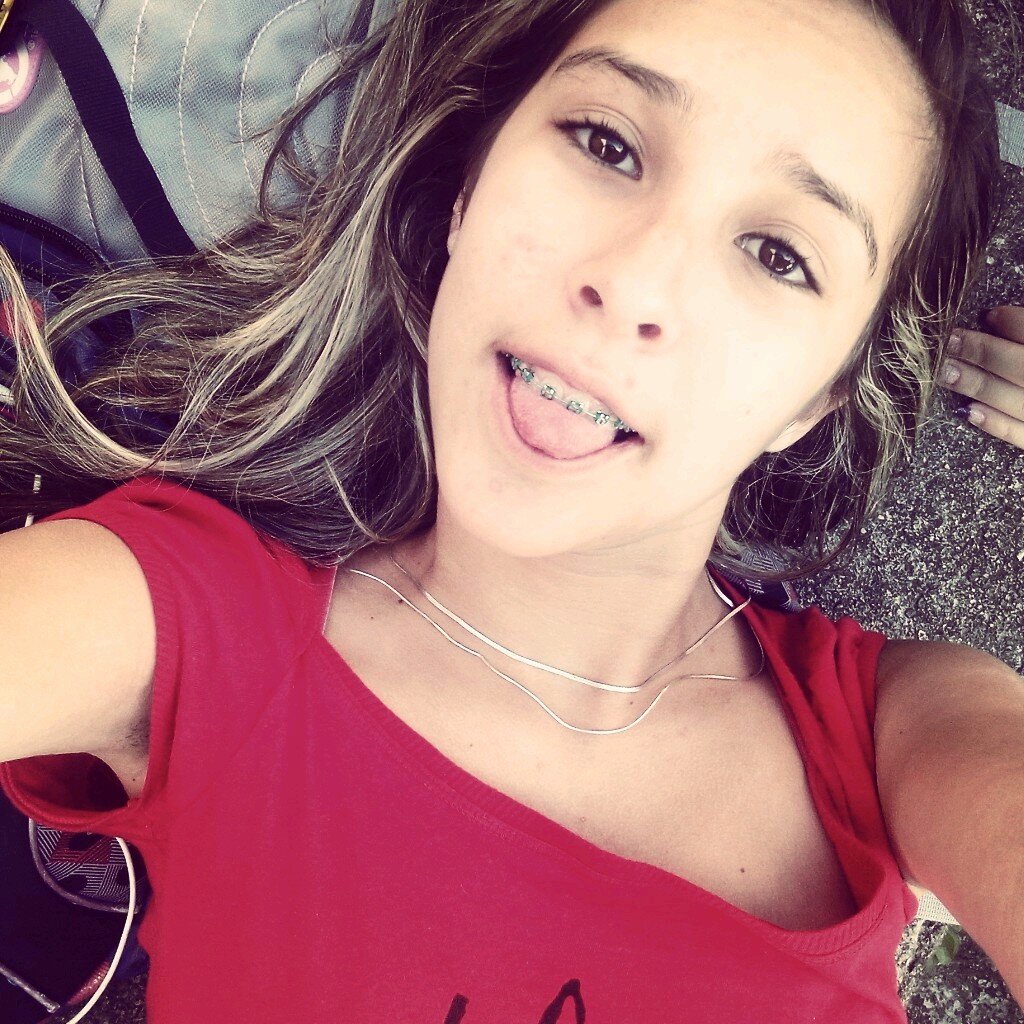 Nasci pra ser Feliz e Não Perfeita