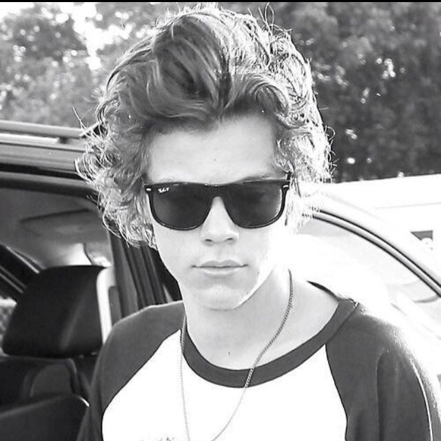 Please follow @harrysdevotion