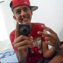 Quer Um Conselho?
Seja Feliz e Não Se Importe Com As Pessoas Ao Seu redor Elas Não sabem METADE Do Que Acontece Com Você    BobMarley