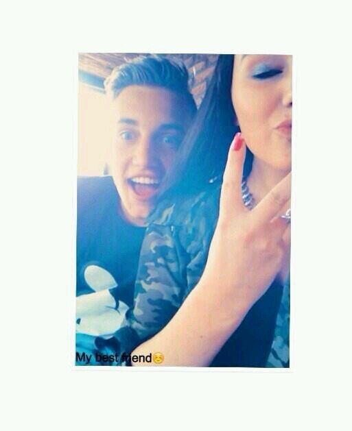 Haaii, i love you kisses; Melissa / jongen /puis x college/ love voetbal / weegschaal / 1998 / #121 /