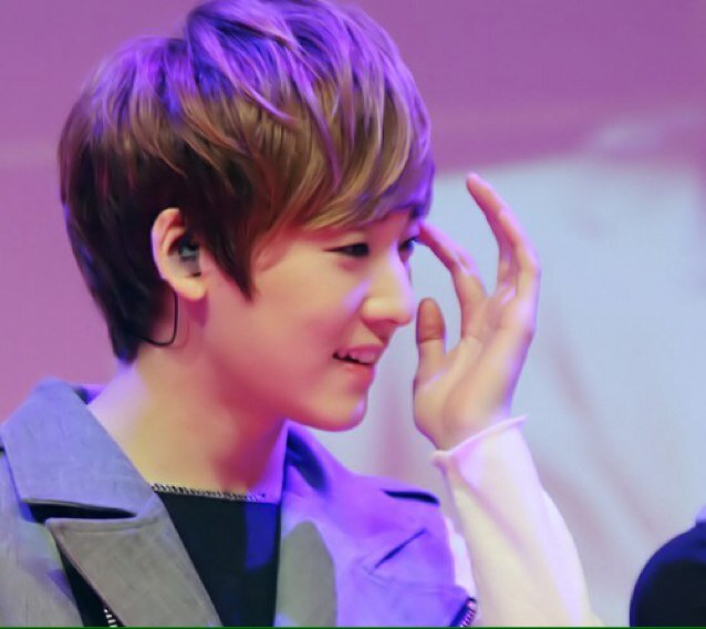 I'm bot... kevin ' u-kiss from Thailand [Just a role play] You can follow real one @kevinwoo91