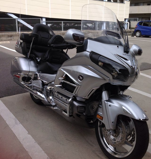 所有バイク GL1800 ホーネット250 VTR250 スーパーカブ90 バンバン50 

所有車 LEAF ZE1