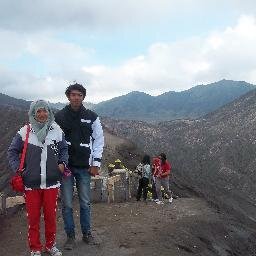 Tidak ada yg tidak mungkin, dimana ada kemauan di situ ada jalan..
Memulai bisnis itu sulit, tapi lebih sulit lagi jika tidak memulai..