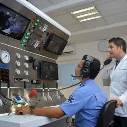 Centro Hiperbárico más moderno del Caribe.  Modern Hyperbaric Therapy Center in the Caribbean. Emergencias/Emergencies 24/7