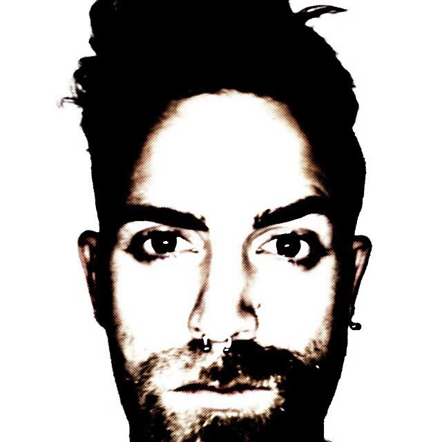 Emprendedor, soñador, enamorado del marketing de guerrilla /////////////////////THE SKY IS THE LIMIT/////////////////////