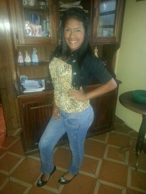(SIGO AL QUE ME SIGUE) Bailarina-dancehall-modelo-intelectual-escritora-amo la musica a pesar soy una chica común y corriente. #FollowBack