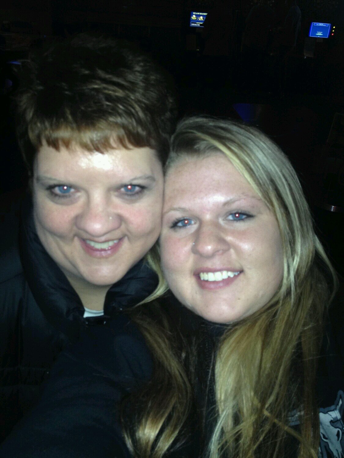 Schreiezy68's profile picture. *mom of 3* *Through God all things are possible *