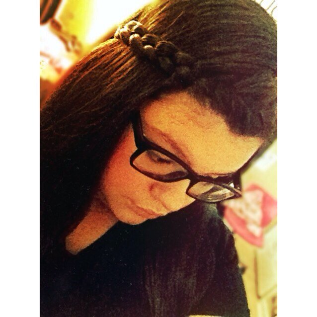 •The Name is julia ✌️
•Directioner forever 
•Besties: Ashley Monica 
•Directioner buddies: Mackenzie Areal Hannah
•Single but crushing