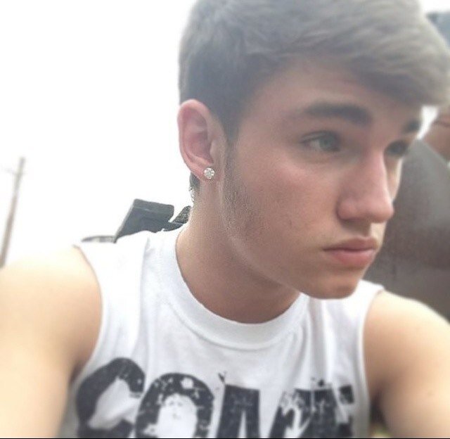 Insta; bradders960 Snap;braddersC6
Irish ;)