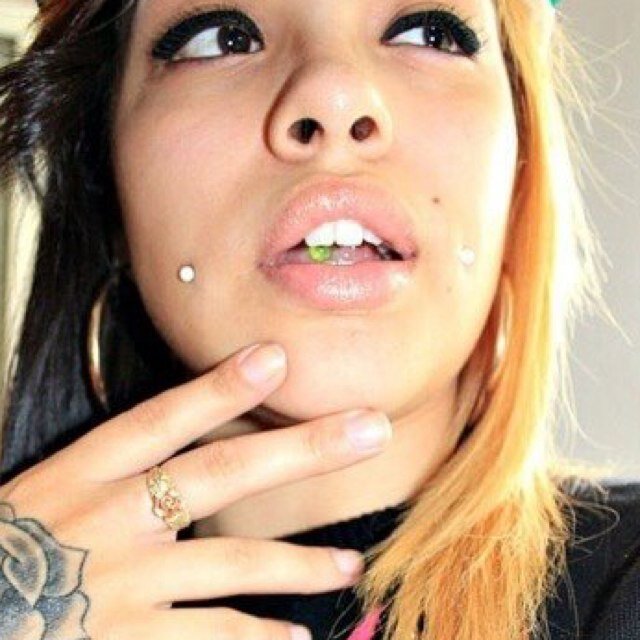 I love uk grime and hip hop music. Used to be a london girl now living in NYC