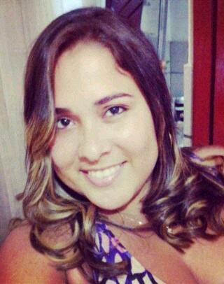 Meiga, Legal e Back Vocal...rs rs - Apaixonada por quem me ama e me considera. Uma dessas pessoas eh meu AMOR @guetao_batera meu Noivo... Te amo!