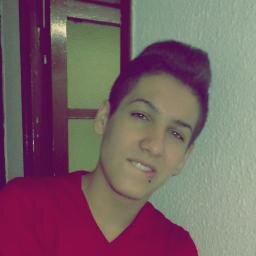 Naciste para ser feliz, no para intentar gustar a todo el mundo ♥ Para las Princesas sin ♔ pero con gorra.