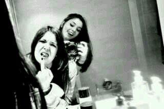 beiocactus's profile picture. Importante: No me sigas, no sé ni adónde voy. Retrasadas de nacimiento. A dieta de cactus. Estupidez maxima. PATO TE QUEREMOS.