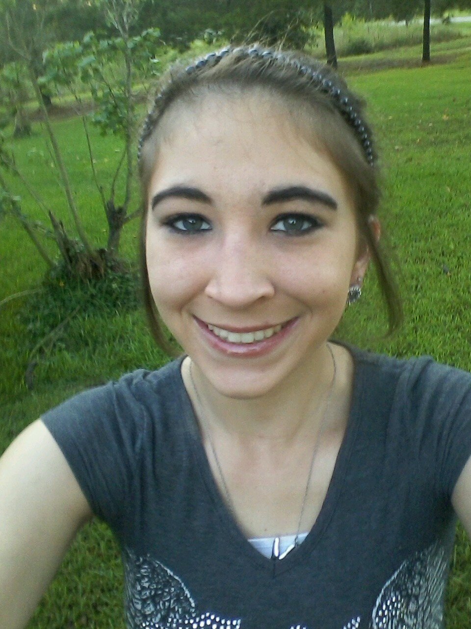 I love my boyfriend, friends, and family. :) follow  me on facebok and instagram@kb_peacesign