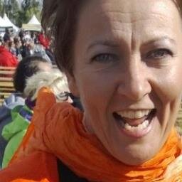Aikuiskouluttaja. Kouluttanut taloushallintoa, tietotekniikkaa ja kauppaoikeutta.  Motto: Joka ilotta oppii, surutta unohtaa!
