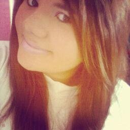 Viva, e mostre ao mundo o porque você vive. Não é só respirar e sentir o seu coração bater, é fazer algo pra ser lembrado até depois disso. ;*
