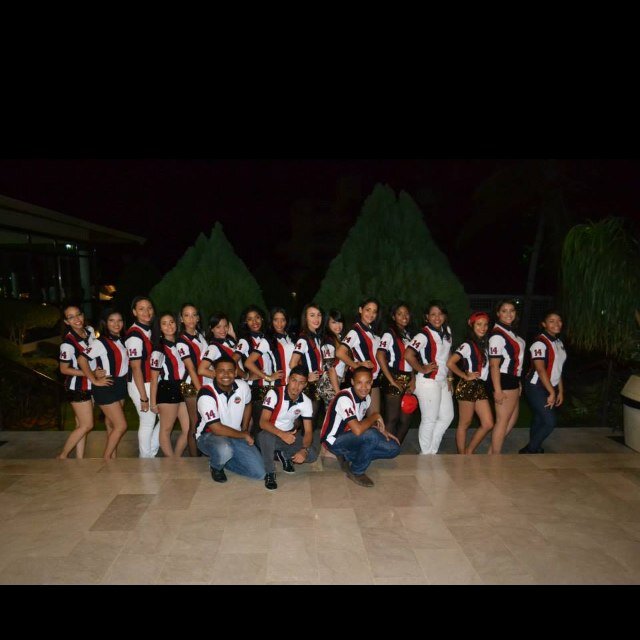 Cuenta Oficial de la Promoción del CGH 2014. 36 Estudiantes, 2 Secciones 1 Historia y 1 Corazón.Seniors and forever youngs. SÍGUENOS!