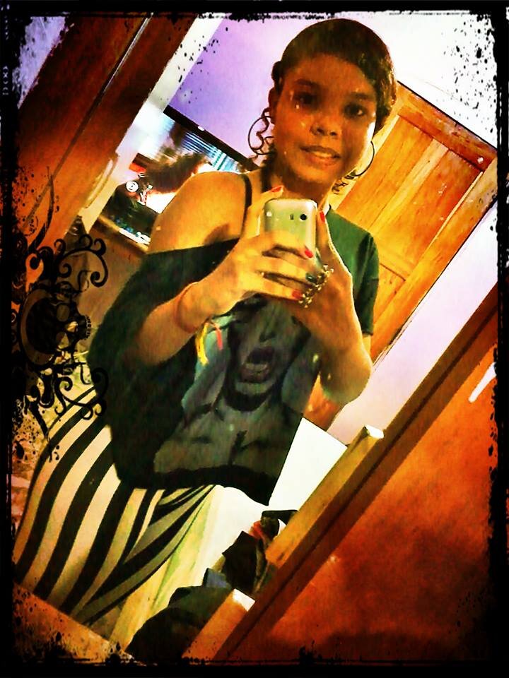 -Para que viver a vida tão a sério , se é uma alucinante aventura da qual jamais sairemos vivos ....'                                      (Bob Marley)