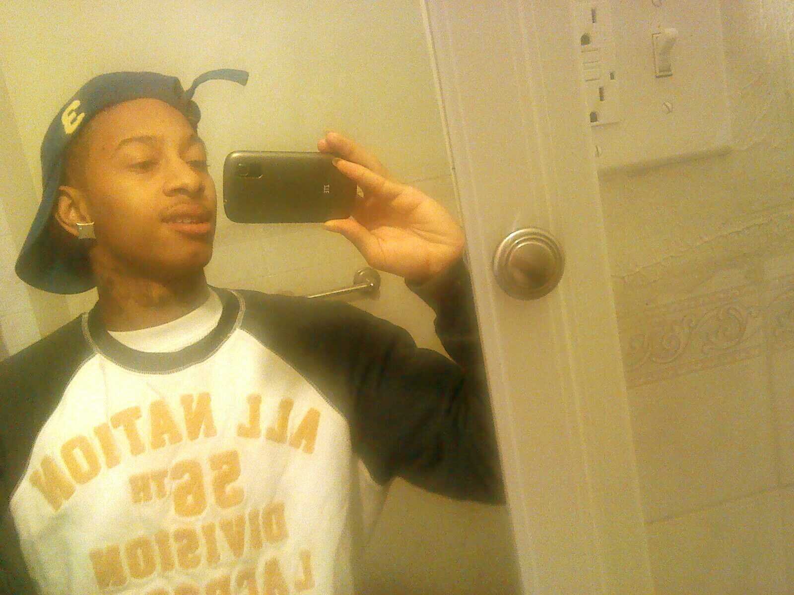 REAL G' s LIVE FOR LOYALTY AND DIE FOR RESPECT !!! REST IN PEACE LOW BLOCK MISS YU MY NIGGA 300