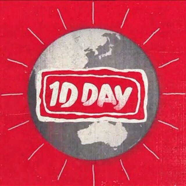 @LondonCrazyMofo is my fangirl twittah! My name is Shaunne. I have an English accent. I have a passion for One Direction! #CrazyMofo4Life #Directioner4Life