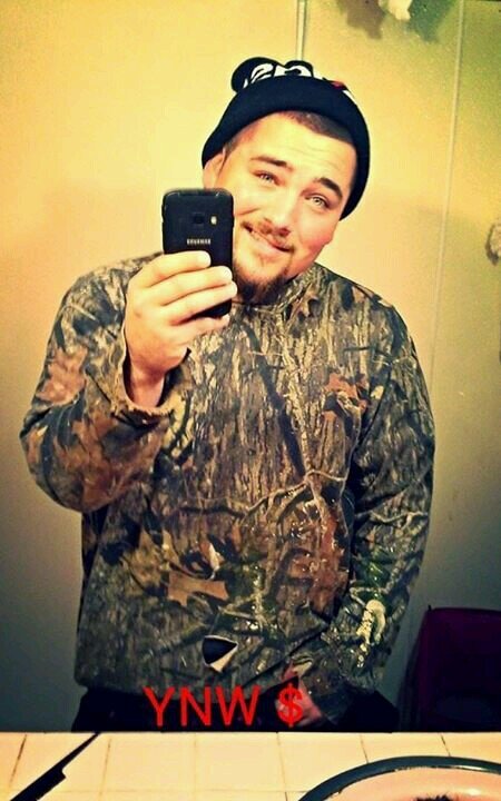 brennan, 19, follow me homies.!!