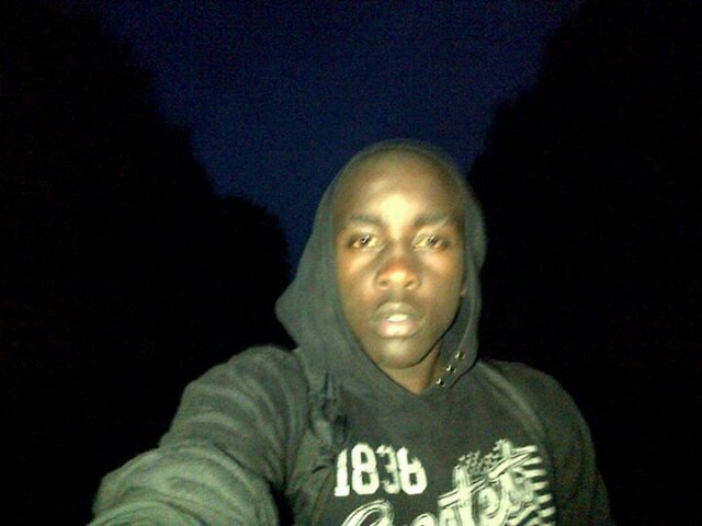 Fiere , d'etre Tanzanien , et j'ai tous dit :p #TeamAfrique , #TeamTanzanie , #TeamPsg , #TeamMonaco , #TeamRealMadrid , #TeamLesBosGosses , BBM : 25A44CA1