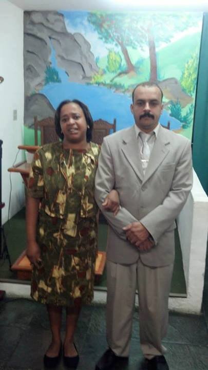 Pastor de ministério pentecostal