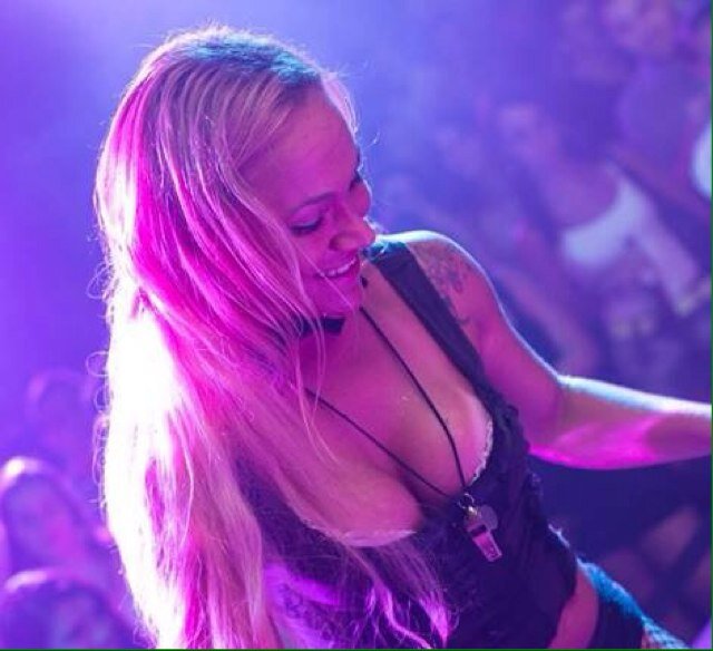 Modelo e dancarina!!!

E-mail para contato: anninhawolffdancercontato@hotmail.con