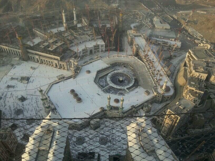 من لم يكن الموت له واعظ فليس له واعظ إني أحب الله واخافه