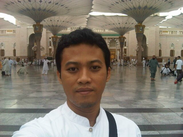 IT Analyst System, Marketing, Broker Property, Learning become Developer Property. Love My Zalfa, Neta, Izam, Meycca, Wife.