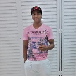 eu procuro ser diferente fazer meu próprio estilo , sou um amigo que jamais vai te abandonar ,sou batalhador e não deixo nada me abater e nem me derrubar