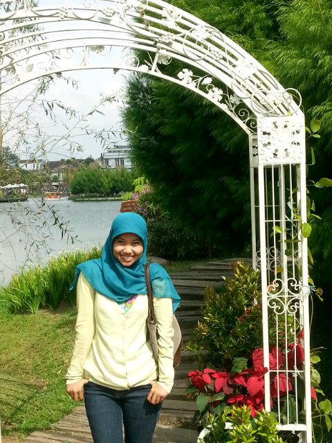 i love AllaH SWT | Life is choice! :) | just be yourself but don't selfish!