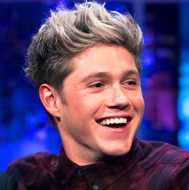 please follow @rejoicedharry