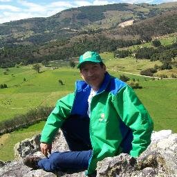 Administrador de Empresas, con especialización en Evaluación de Impacto Ambiental-Estudios en Legislación Ambiental-Exp.Planes de Ordenación y Manejo de Cuencas