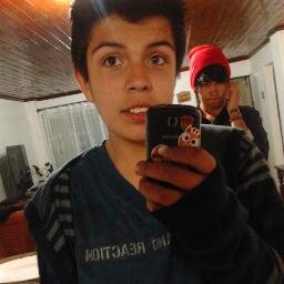 Holap , Me gusta la musica espesialmente el pop como one direction  siganme!! y esoxd
