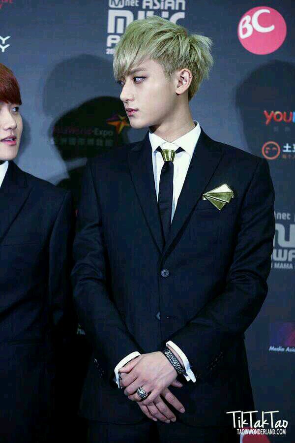 大家好 我叫黃子韜	 ฮวางจื้อเทา แพนด้าแห่ง Exo. 21/10/13 #IconFam
