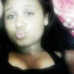 ''Deus que me livre ficar longe de você'' .. eu te amo irmã @salvekiwi_ aqui ;p