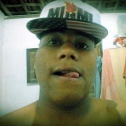 Follow, follow, follow!
Vamos lá, é só clicar nesse butãozinho e já está me seguindo!
Follow, follow, follow!