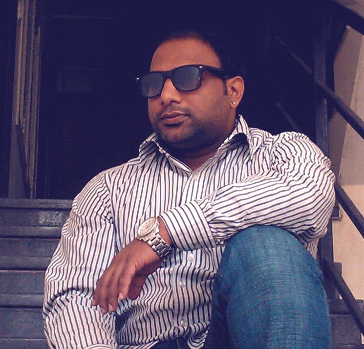 Proud Indian... Amateur photographer... Music lover especially Trance and EDM.. Hardcore ManUtd supporter.... and loves simple things in life!
