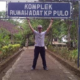 r1sy4d's profile picture. gamau ambil pusing... hadapi dan jalani apa yang udah ada di depan mata.. :)