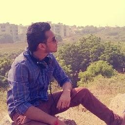 Everytime I look into
your eyes , I find a
new reason to love
you .. .;) :*