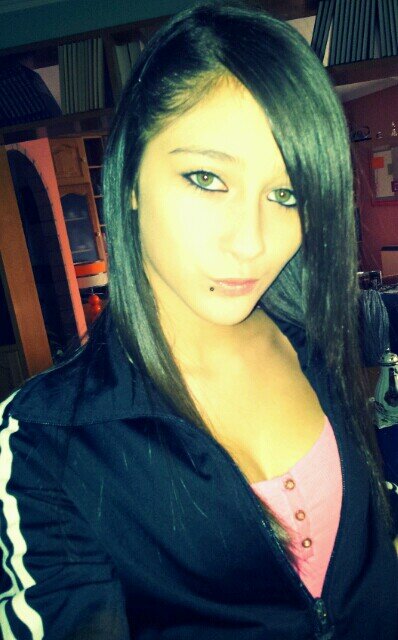 Saliiir con miis lokiitaas! Jijiji ;)) Y a todas a las ke hablen a mis espaldas... ¡Graciias! es señaal de k estoy por delante.. ;PP  ♥L&D♥31/03/12♥