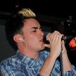 Primer twitter de apoyo a Mario Jefferson desde Málaga. DISCO YA A LA VENTA ''THE NIGHT I FORGOT YOUR NAME''