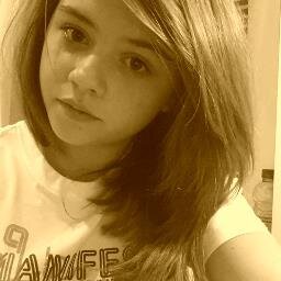 Hello:D I'm Roksana and I'm 12 years old. I love dance and music! I'm dancer . My best friend is @karolinadykta,@tafajna531 and @wiktoriabusz  @liwiagar8 XD ;DD