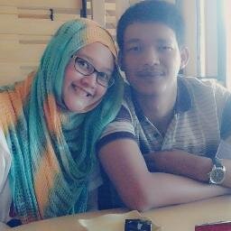 @CahayaPutra 's wife , full time housewife, part time civil servant