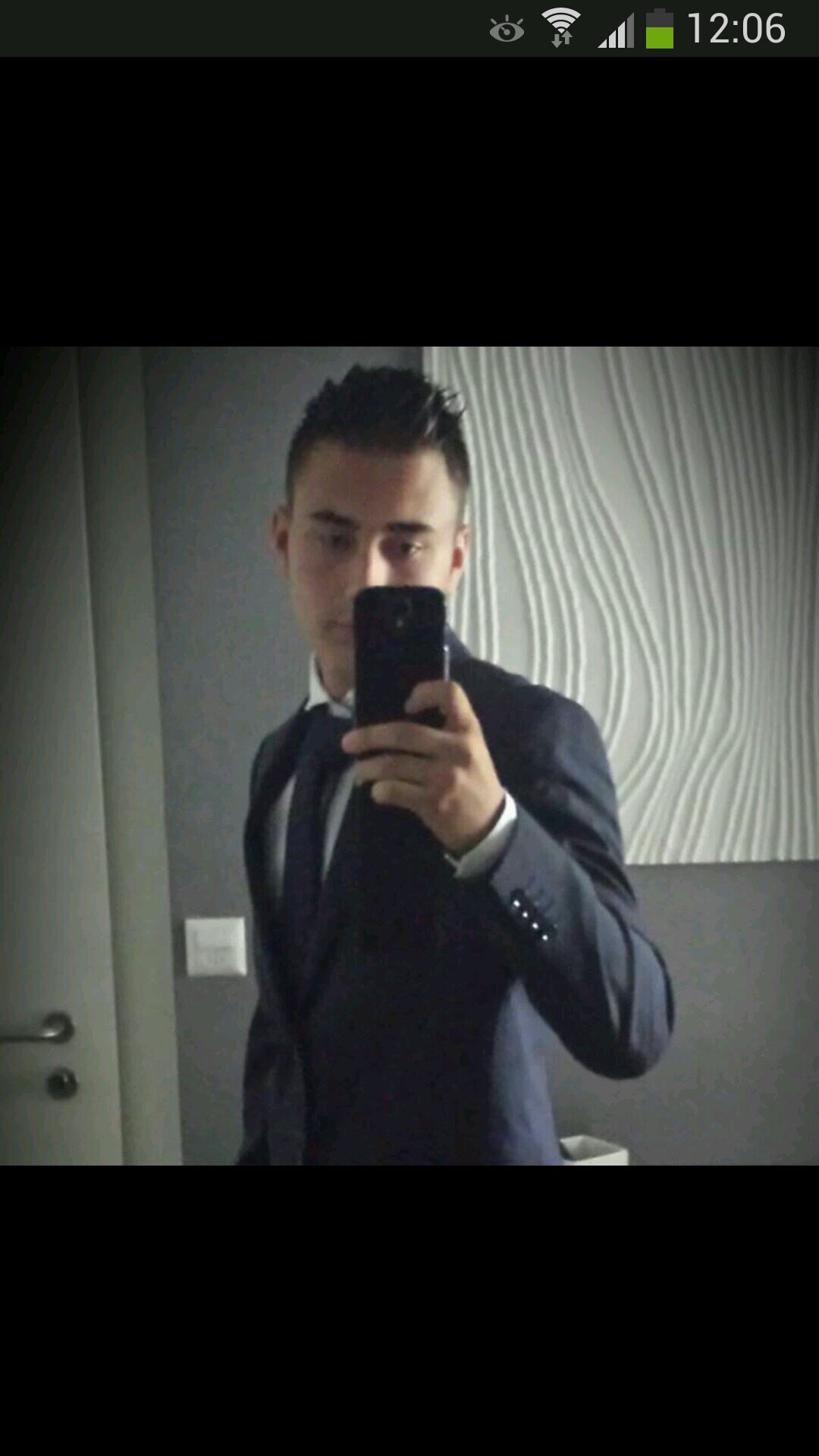 #16 ans    # instagram : david_grubor       #snap: david-grubor
