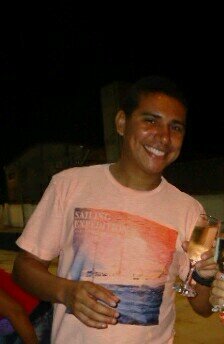 regissantana2's profile picture. Histórias acabam, fases mudam, momentos passam, mas Sonhos jamais serão destruidos......