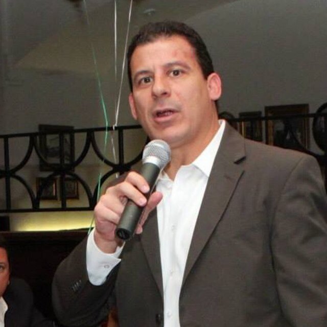 Attorney in Coral Gables, real estate, business and construction litigation.