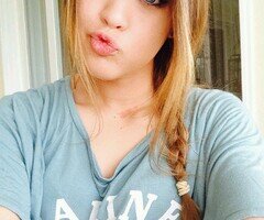 Figlia di Miley e Ashton | 17 | single |