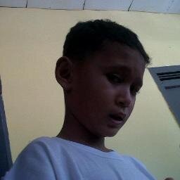 i'am player football . muslim 100% . love family